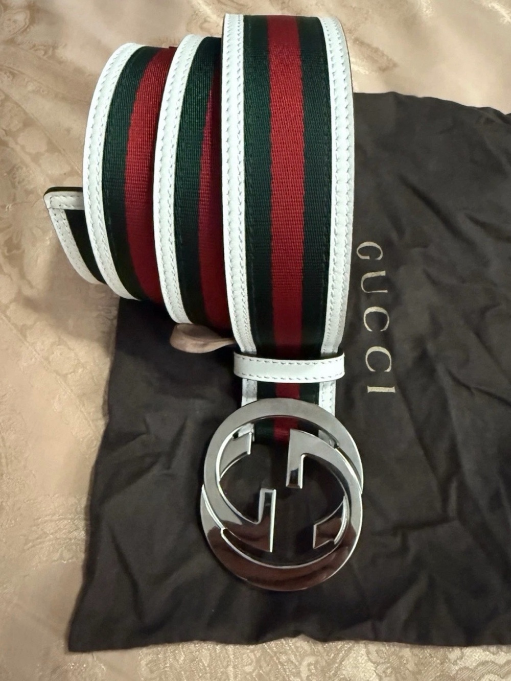 Gucci Red & Green Web Stripe Belt with White Trim and Silver GG Buckle - Picture 5 of 7